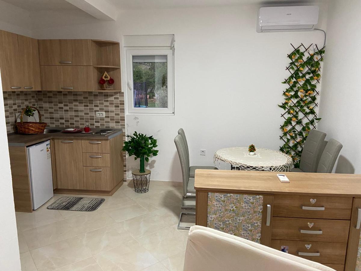 Kotor Apartman Green Sailor Lägenhet Exteriör bild