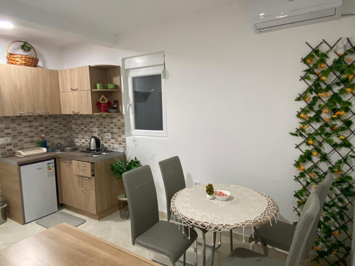 Kotor Apartman Green Sailor Lägenhet Exteriör bild